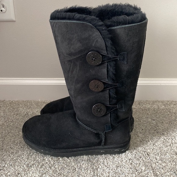 Ugg boots - Picture 2 of 4